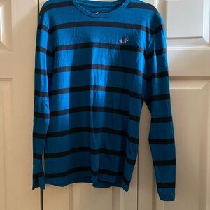 Hollister Men's Long Sleeve Shirt in Blue and Black Stripes